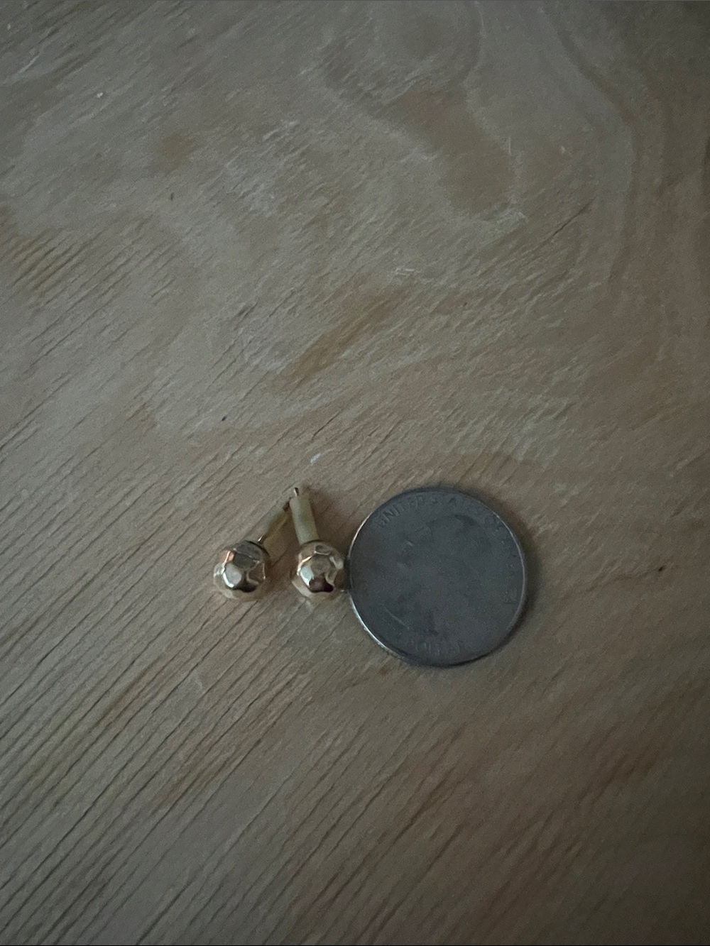 8mm / medium hammered ball studs - gold filled - Picture 3 of 5